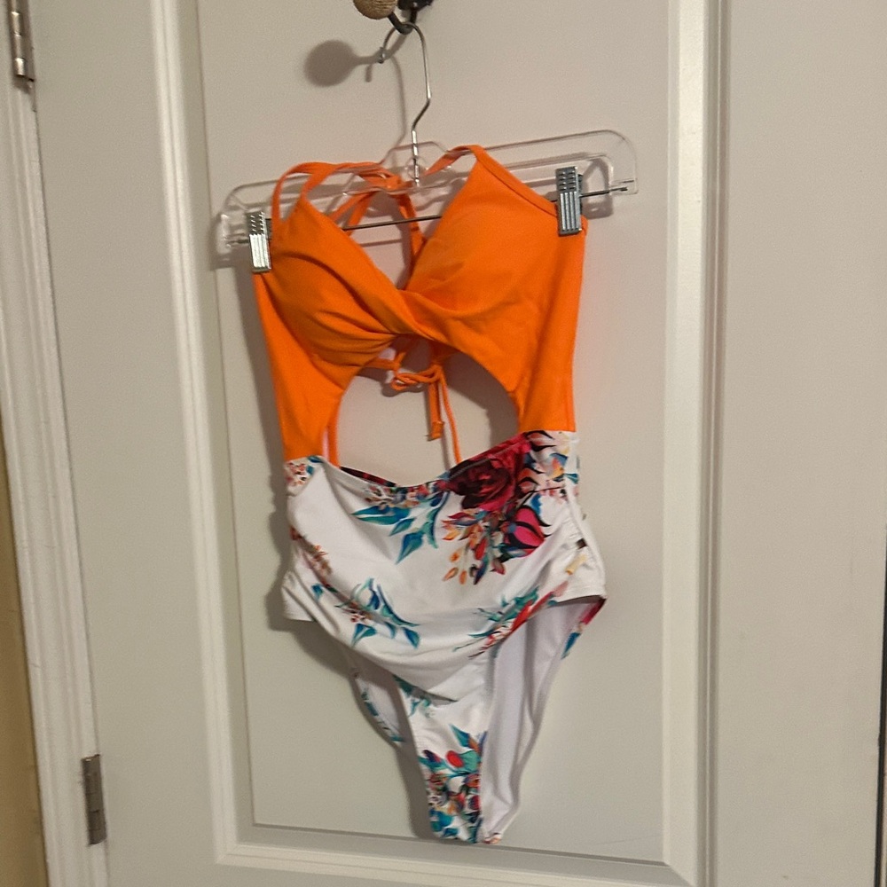 Cupshe Orange and White Floral One-Piece Swimsuit